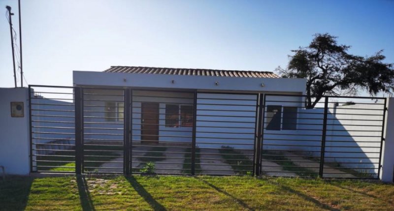 Casa en Alquiler en Av. Virgen de Cotoca Cotoca, Santa Cruz