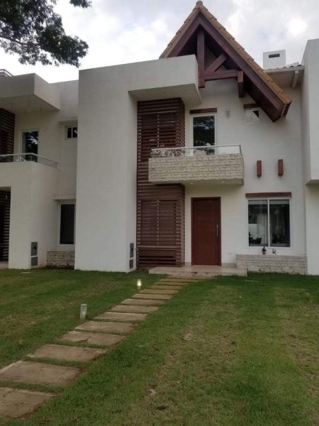 Casa en Venta en  Santa Cruz de la Sierra, Santa Cruz