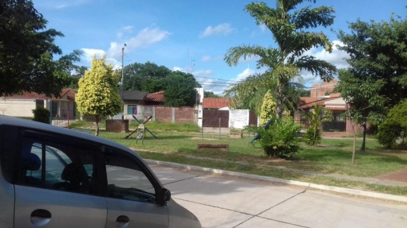 Casa en Venta en OLENDER Santa Cruz de la Sierra, Santa Cruz