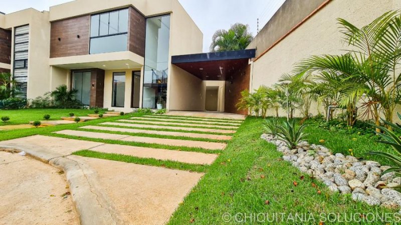 Casa en Venta en URUBO Urubó, Condominio Los Parques III, Santa Cruz