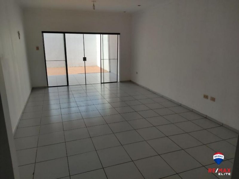 Foto Casa en Venta en urbanización Remanso, esta lista, Santa Cruz - U$D 93.500 - CAV5207 - BienesOnLine