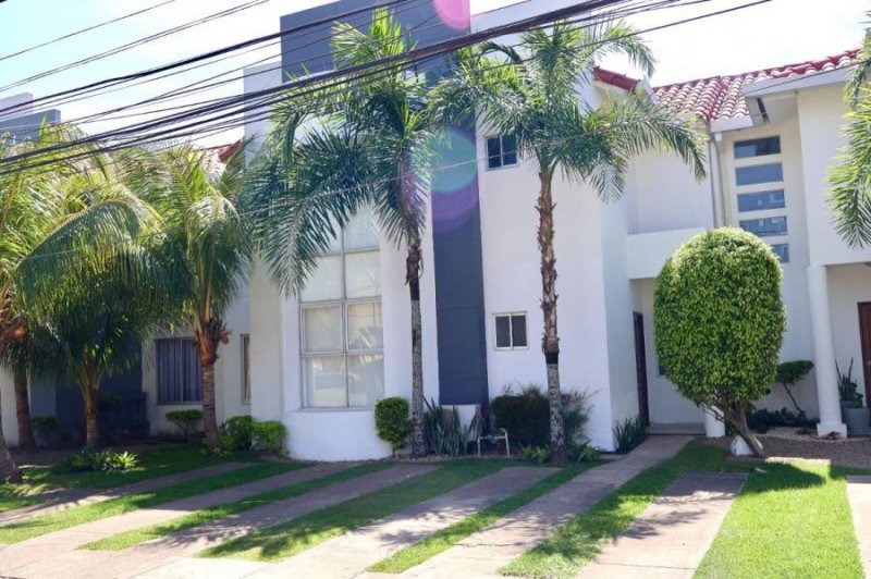 Casa en Alquiler en  Santa Cruz de la Sierra, Santa Cruz