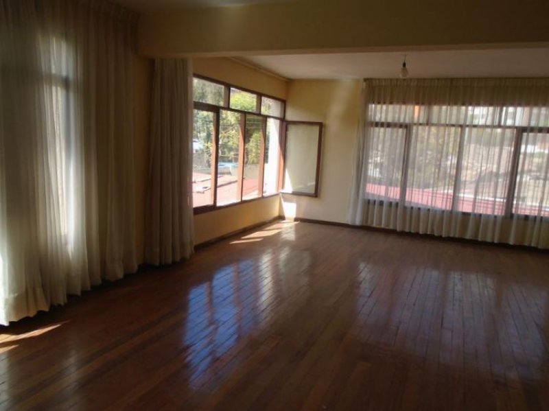 Foto Departamento en Alquiler en ZONA MUYURINA, Cochabamba, Cochabamba - U$D 400 - DEA682 - BienesOnLine