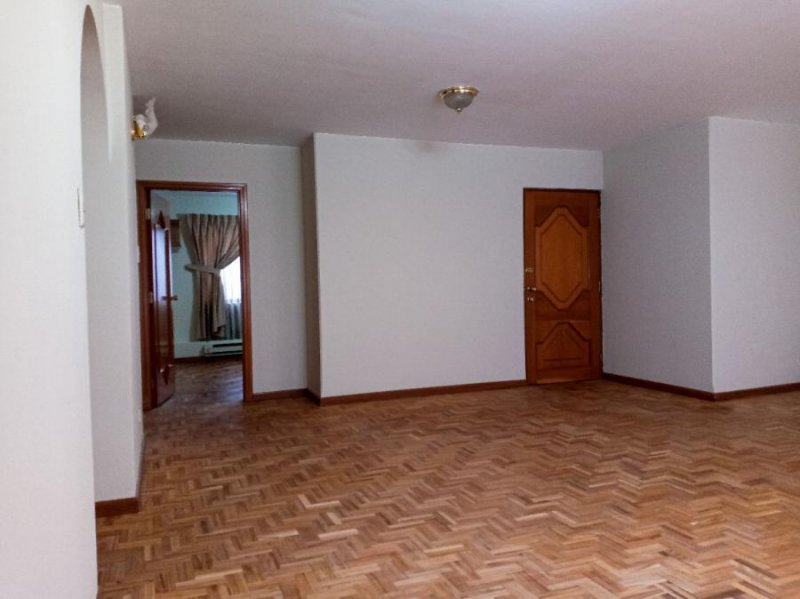 Departamento en Venta en San Pedro La Paz, La Paz