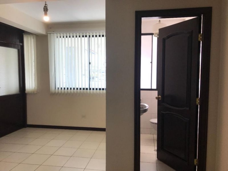 Oficina en Venta en Obrajes La Paz, La Paz